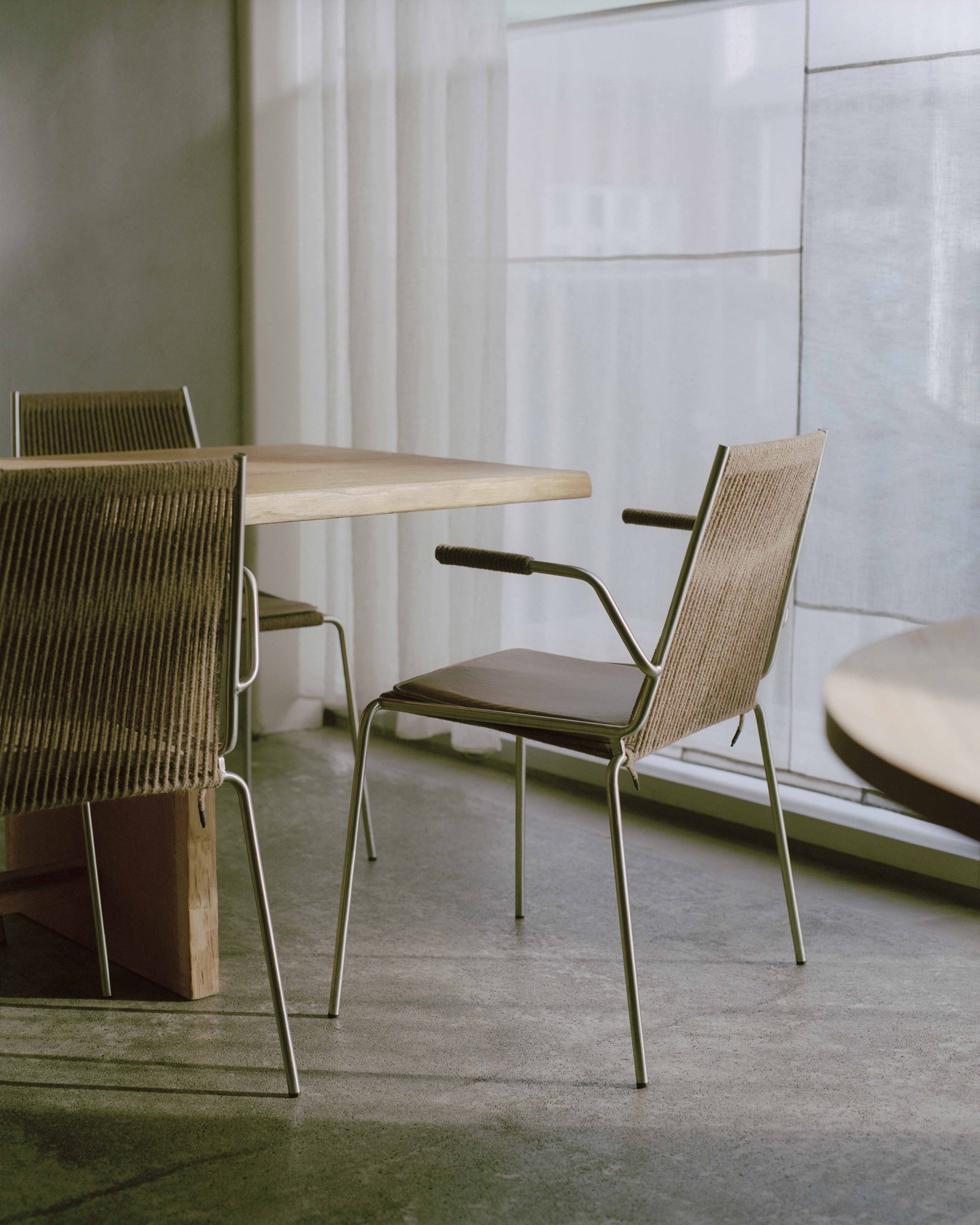 Thorup_Copenhagen_Lifestyle_Paz__Interior_Case_DW303_low_47292fe5-bfcf-467f-8f53-8d431e293993.jpg